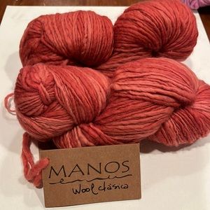 Handspun Pure Wool Kettle Dyed Manos del Uruguay color 49